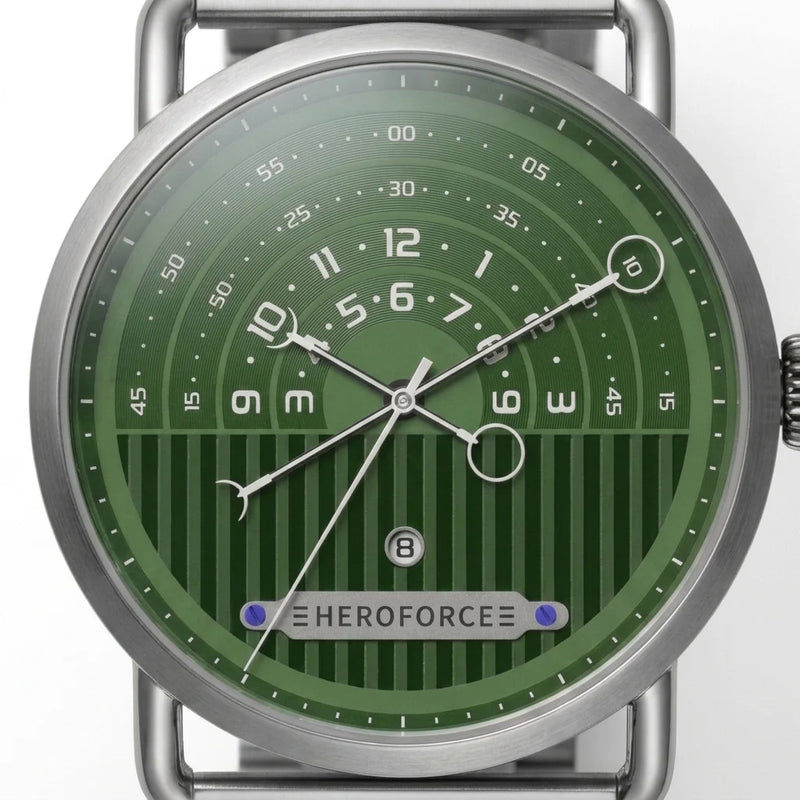 HeroForce 5005B close up green dial