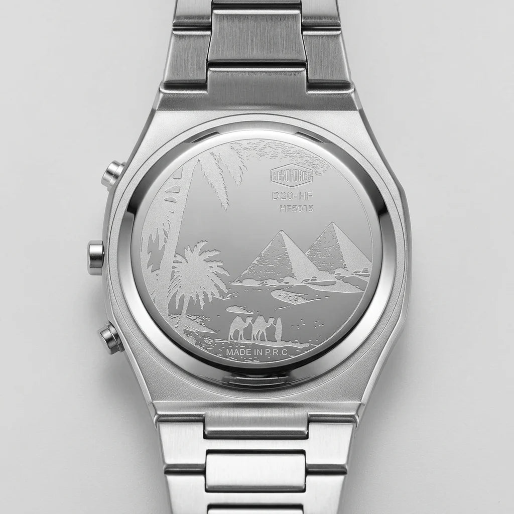 HeroForce 5013 STEELGLOW - engraved case back desert