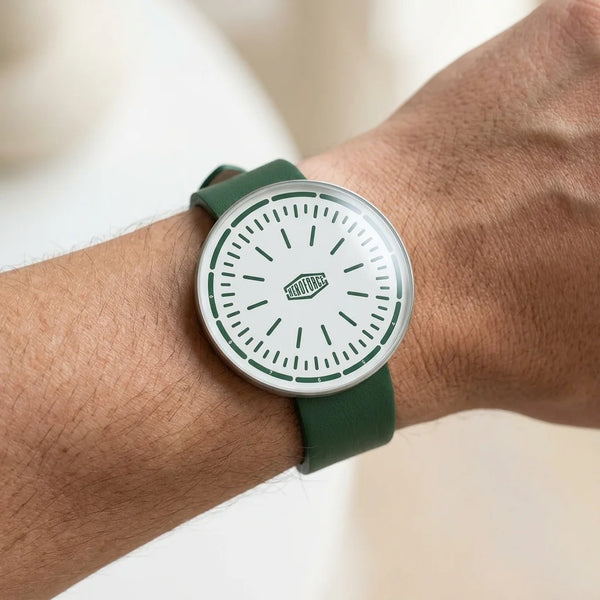 Heroforce 5003P Cyber Aur - worn on wrist, luxury, minimalist