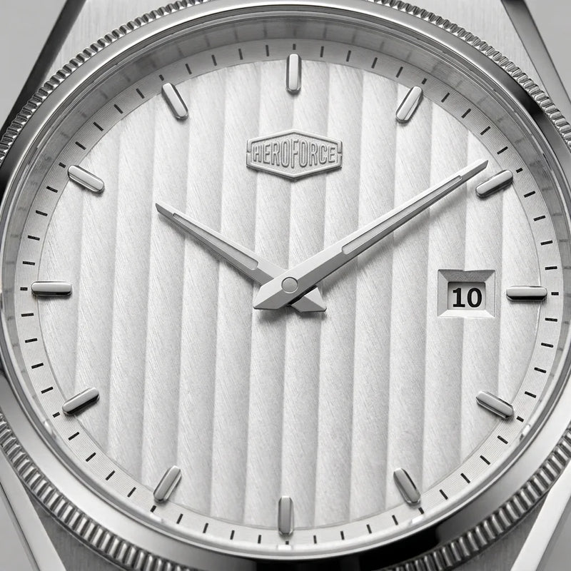 HeroForce 5012 - Luxury M - premium watch, quiet luxury, studio shot