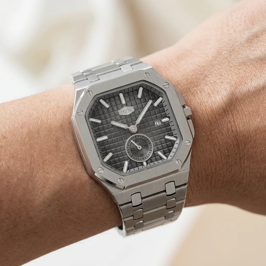 HEROFORCE 5025A HEROFORCE Luxury Quartz Men's Watch - Studio photography, Luxury watch, Minimalist design, Steel casing