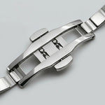 close up of deployant clasp