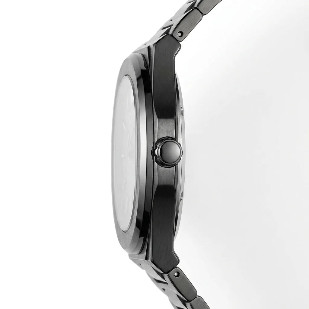 HeroForce 5046 Sunray Dial - luxury watch side profile metal