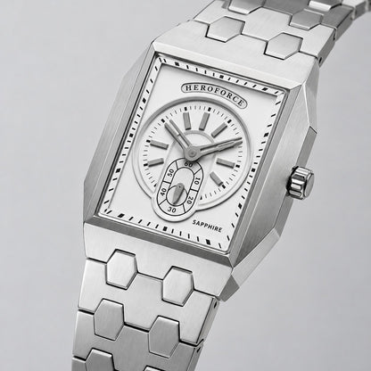 VAULTRA Silver White - faceted case side and crown